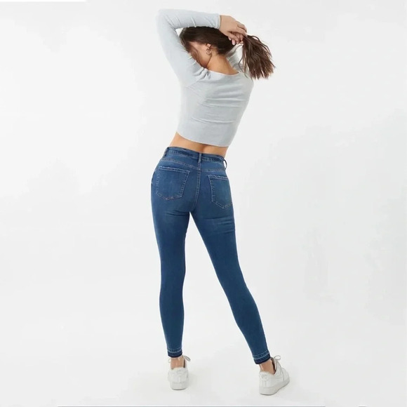 GARAGE High Rise Distressed Raw Hem Skinny Jeggings in Mudhoney Blue Size 7 - Picture 4 of 15